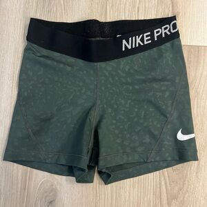 Nike Pro Women’s Dark Green Women's Athletic Shorts. Size XS